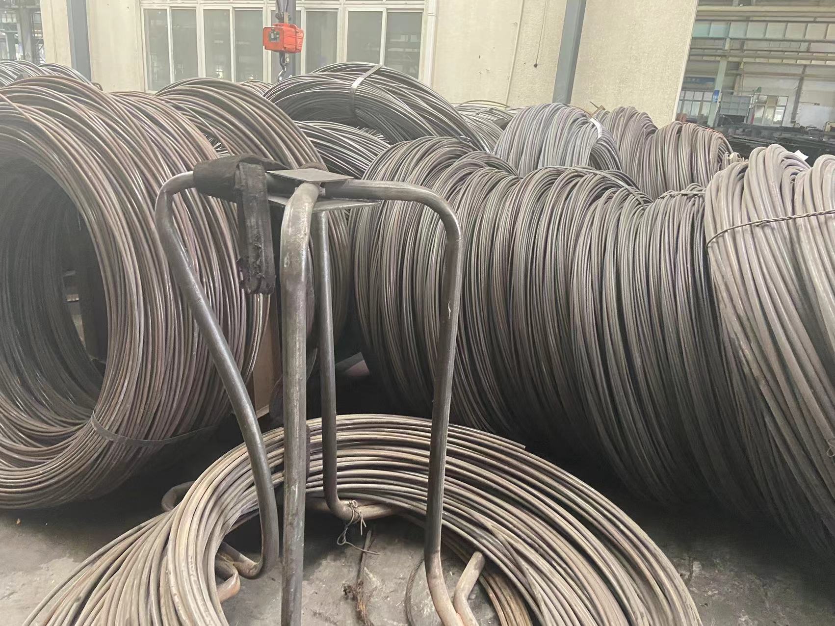 Foco em materiais de fixadores 2026: Aço carbono Q235 — A pedra angular de soluções de fixação econômicas